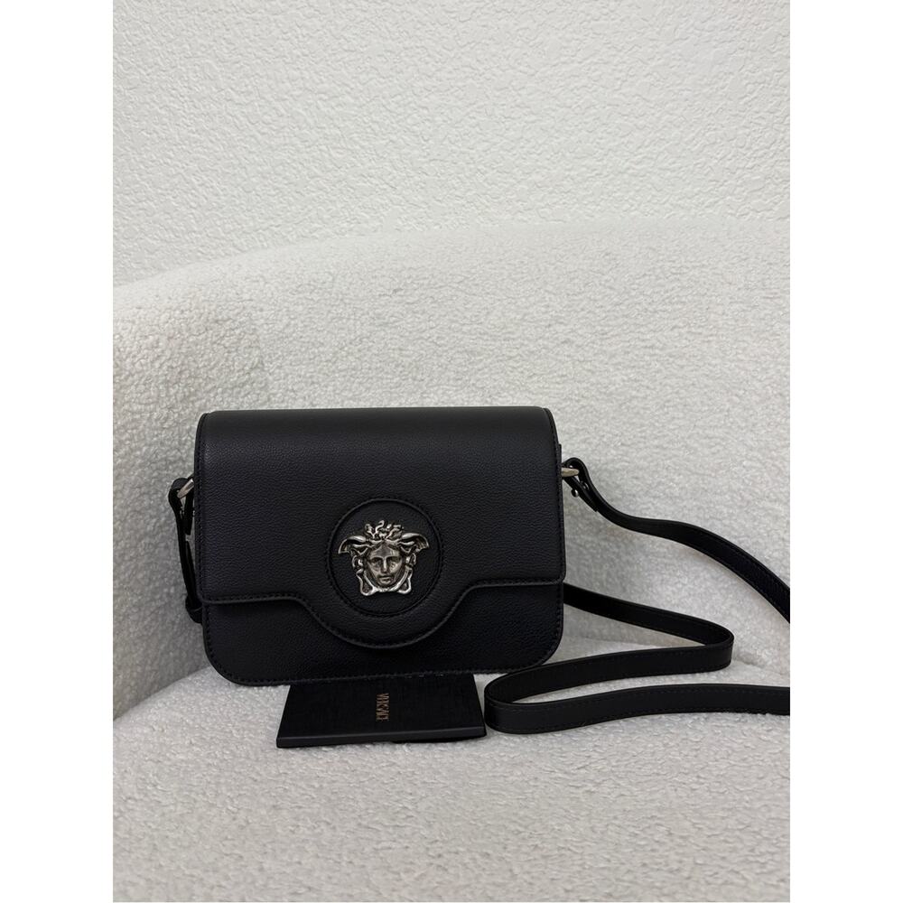 Versace Medusa Black Leather Crossbody Bag with Medallion Accent new - Picture 2 of 12